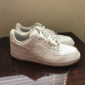 Nike Air  Force 07 Premium Editions ( gum bottom)